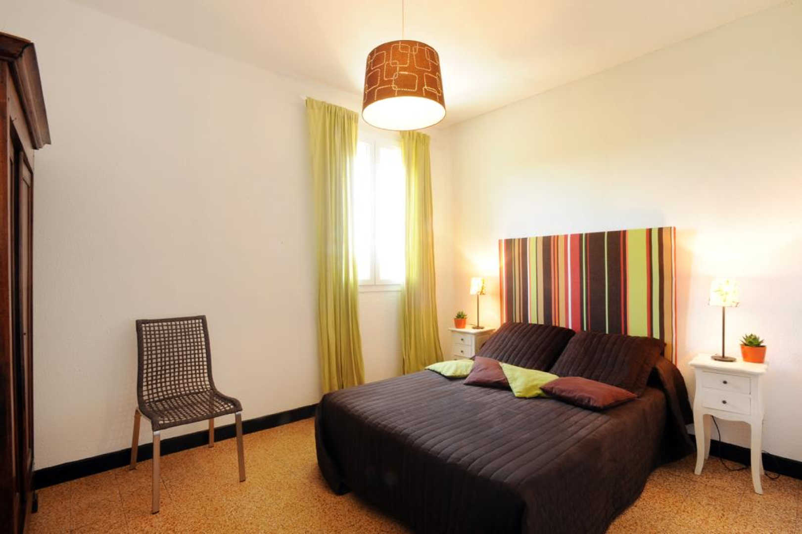 66G121004 ec3e0f7727324bff990c079197168799