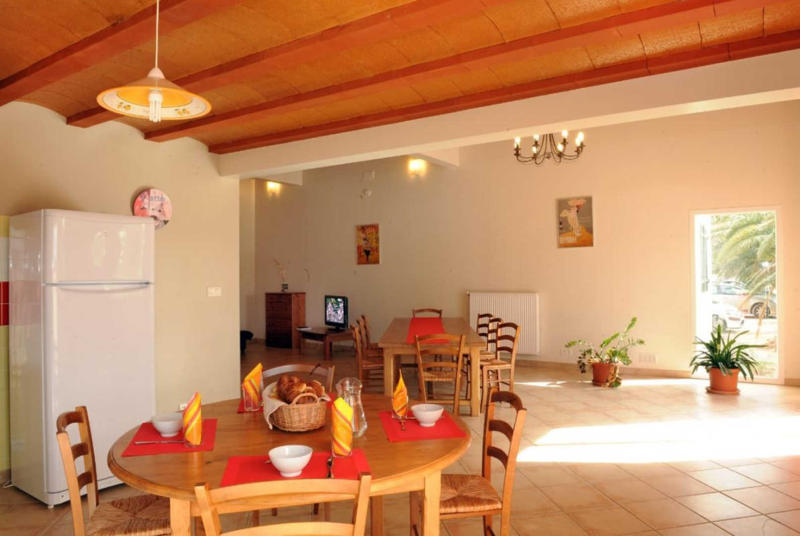 66G121025 50f6bab9ea67415c9d70cd7dc9f6c19a