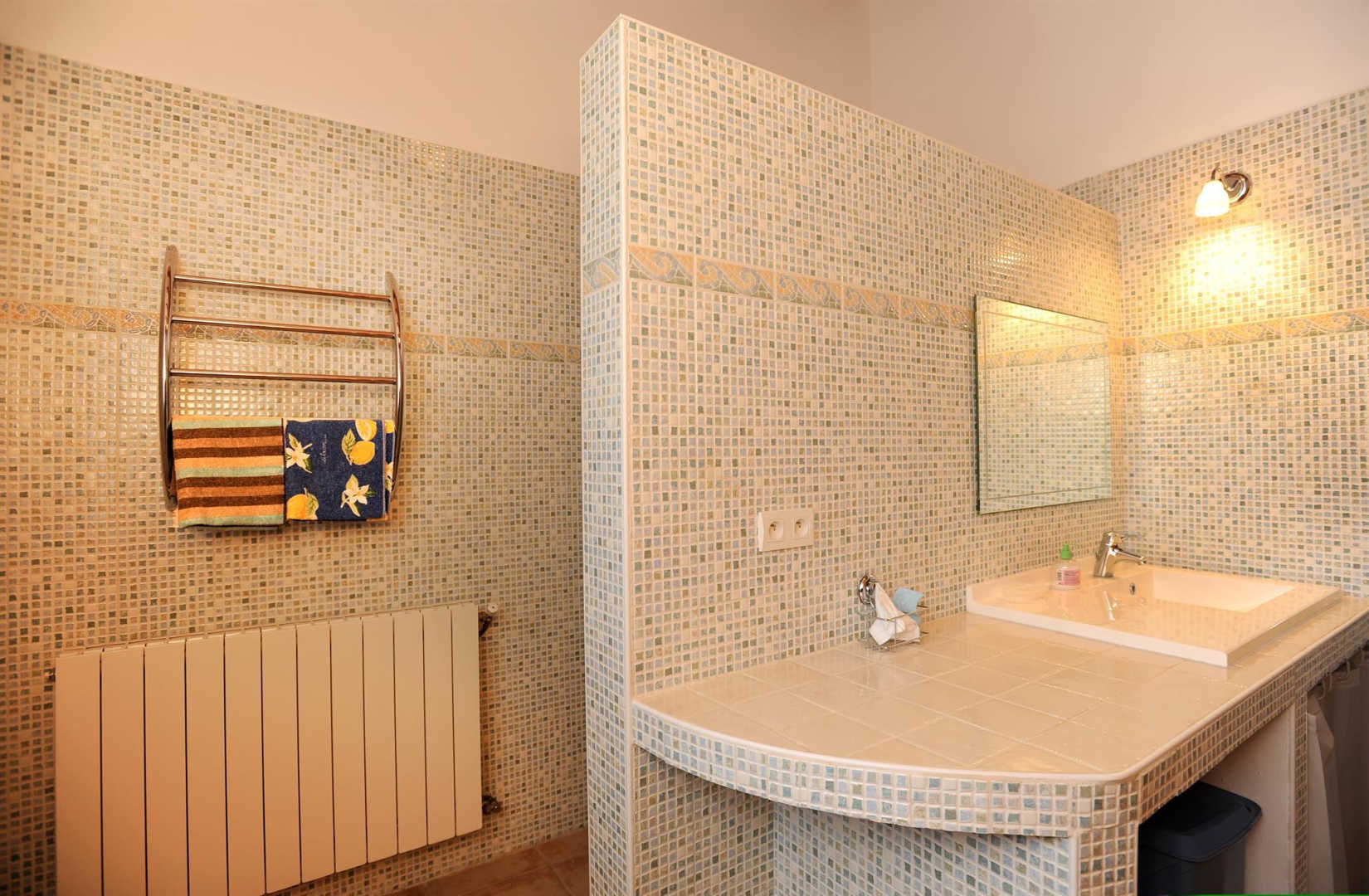 66G121025 8dc97e5920bb4d78973d55aa29ca2cd4