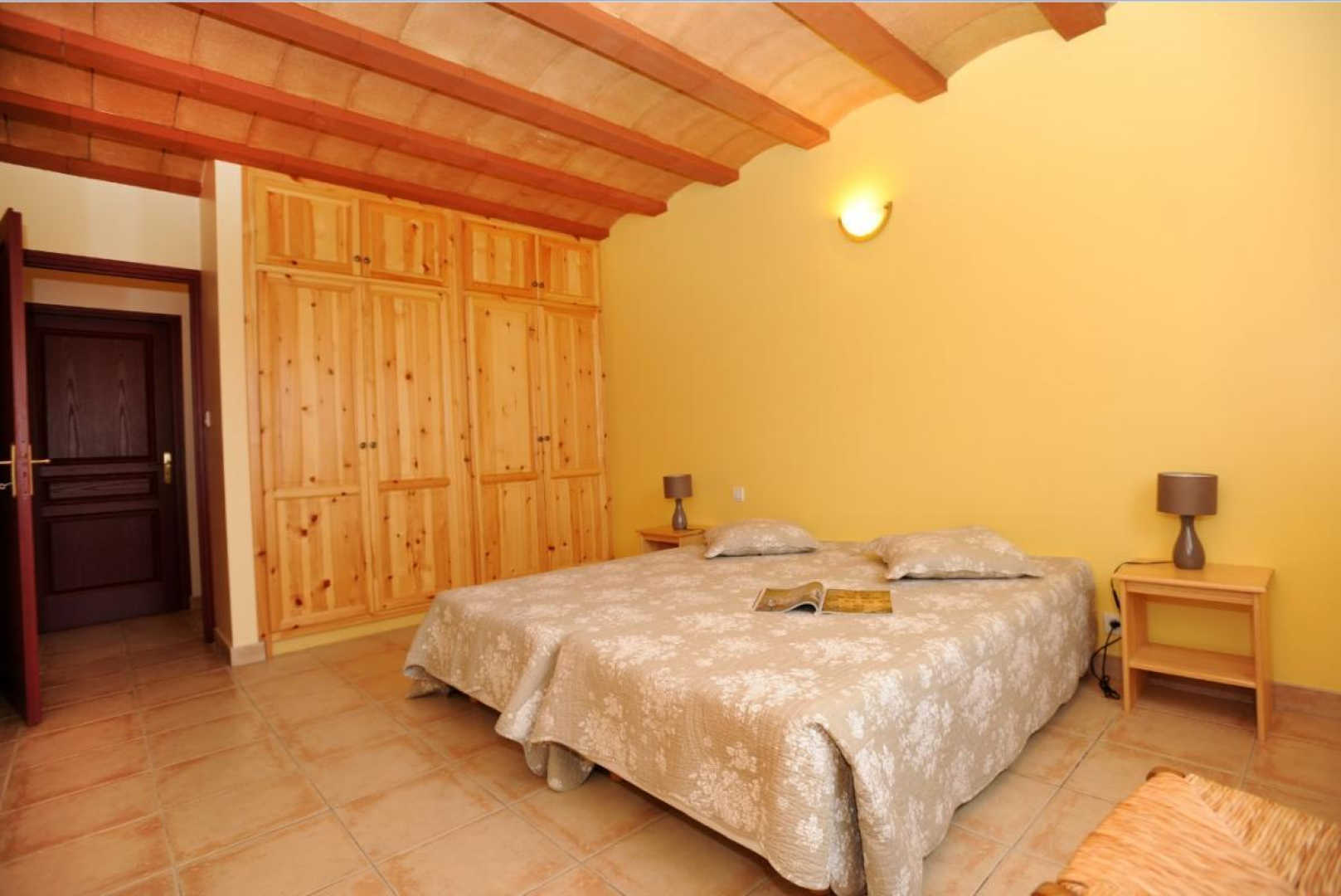 66G121025 a7b393c9b74e40418333b5e7bcd6c921