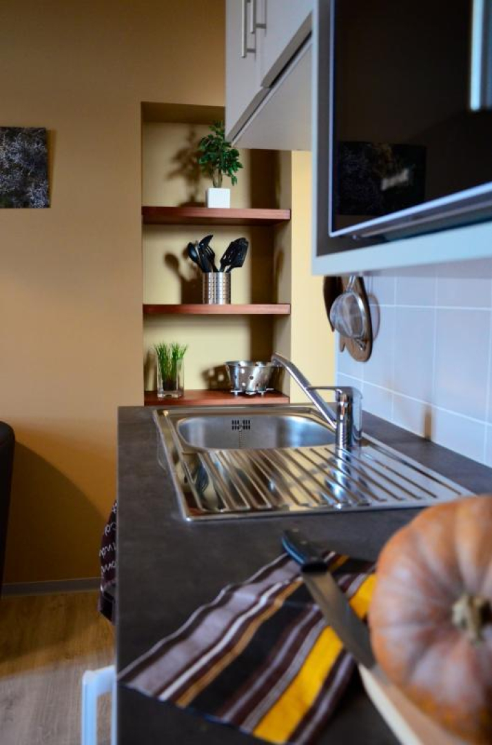 66G121033 4a91ee94bca54af494fd40e2e1e6bf18