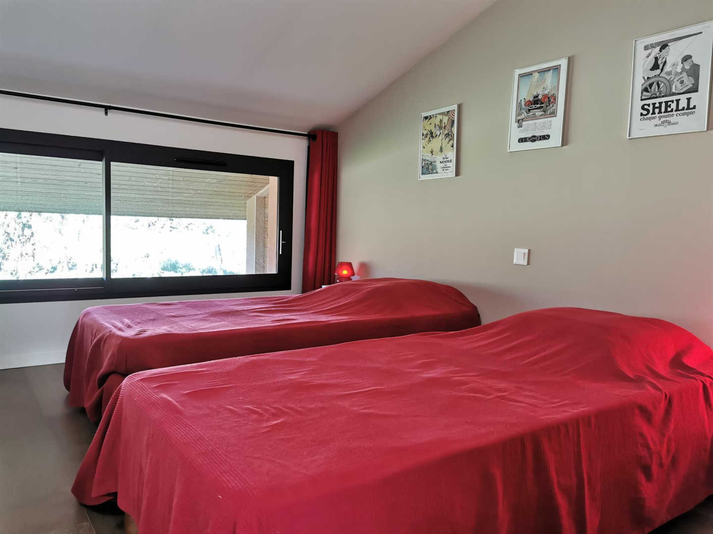 66G121040 4aad0fb373fc450e9ef8f61e1993a1dd