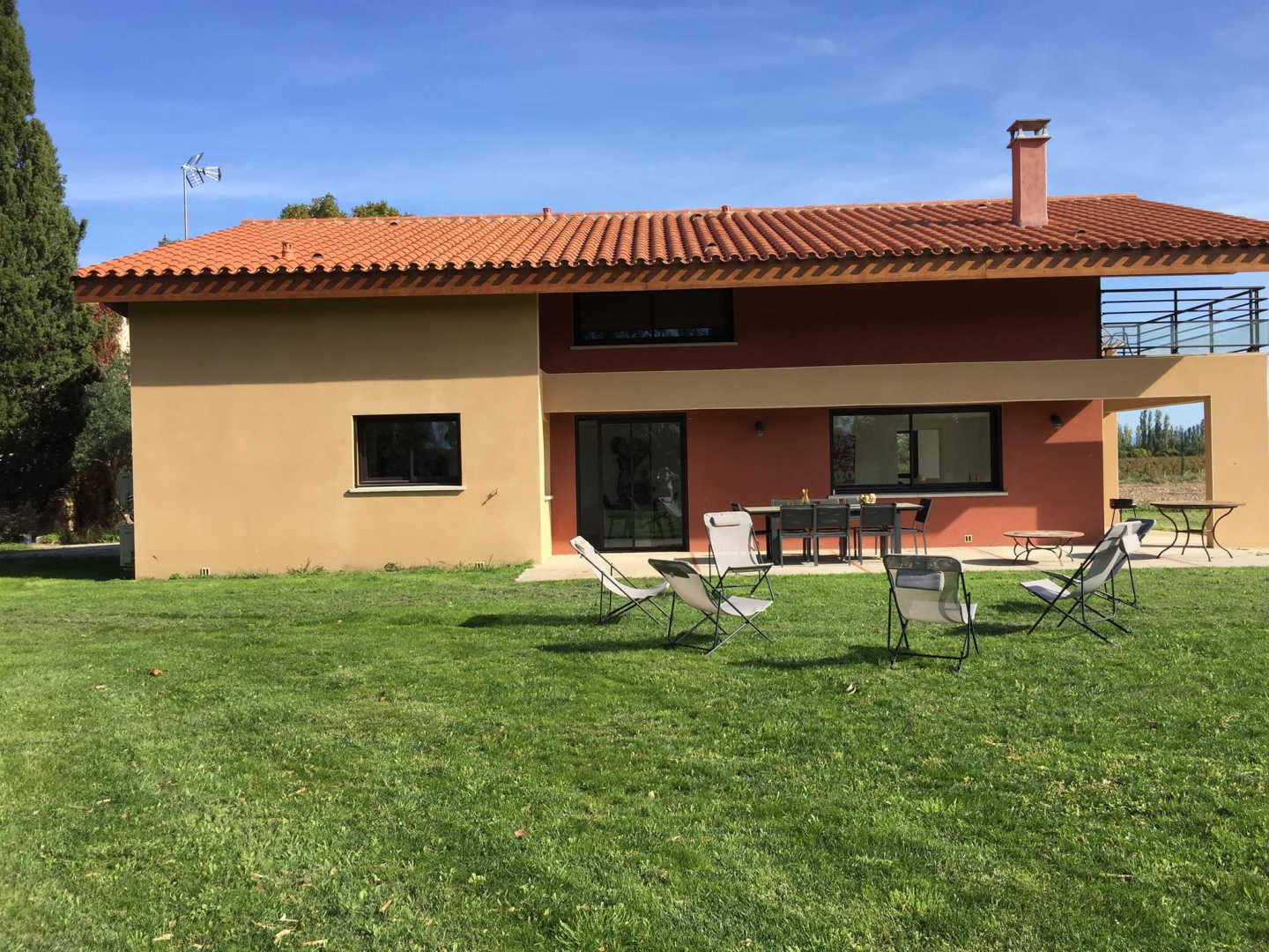 66G121040 87c450b5dfda4da08a0a47c67d3032af