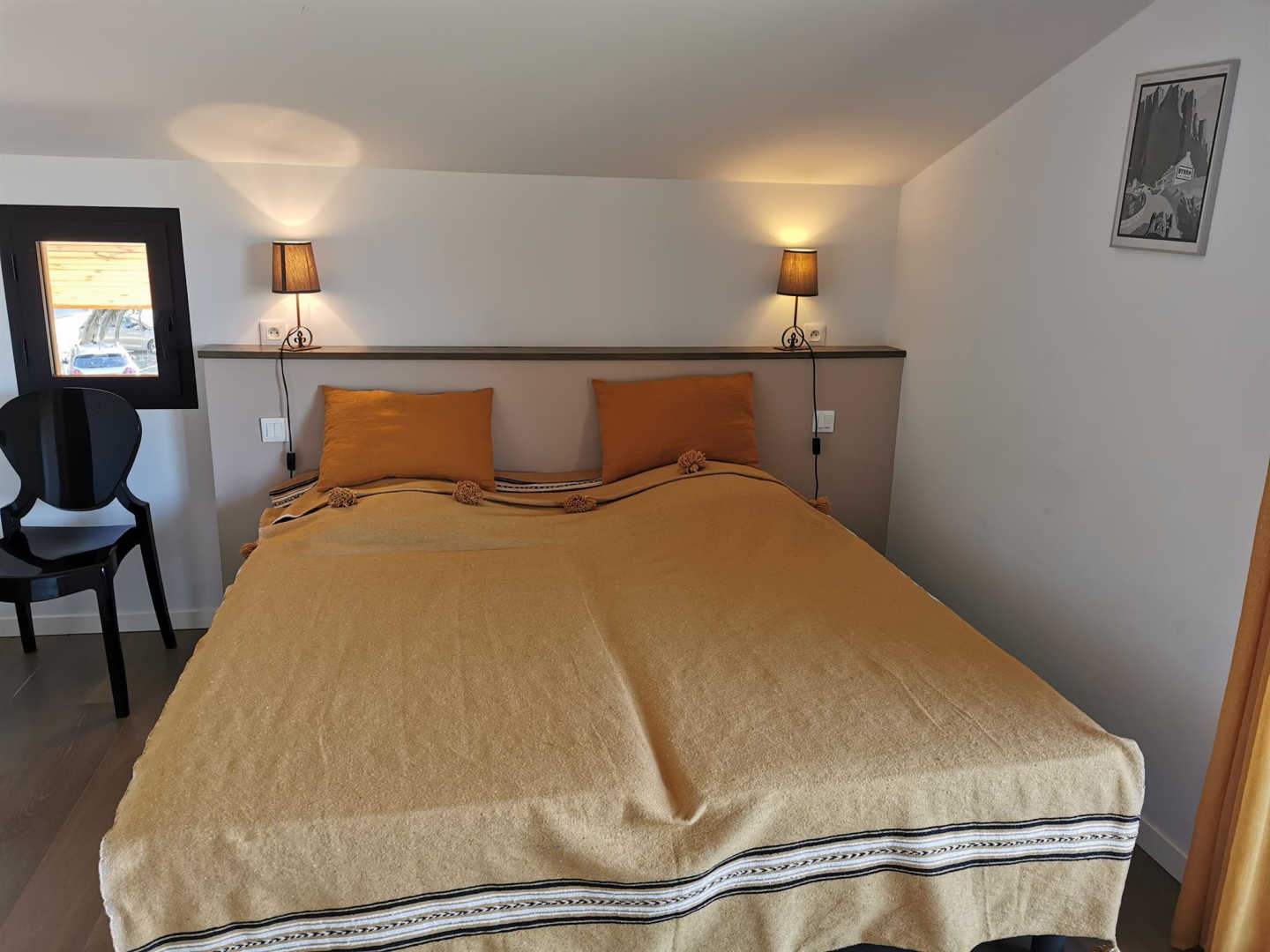 66G121040 e8e9375800594535ac50fde40f0b9ee6