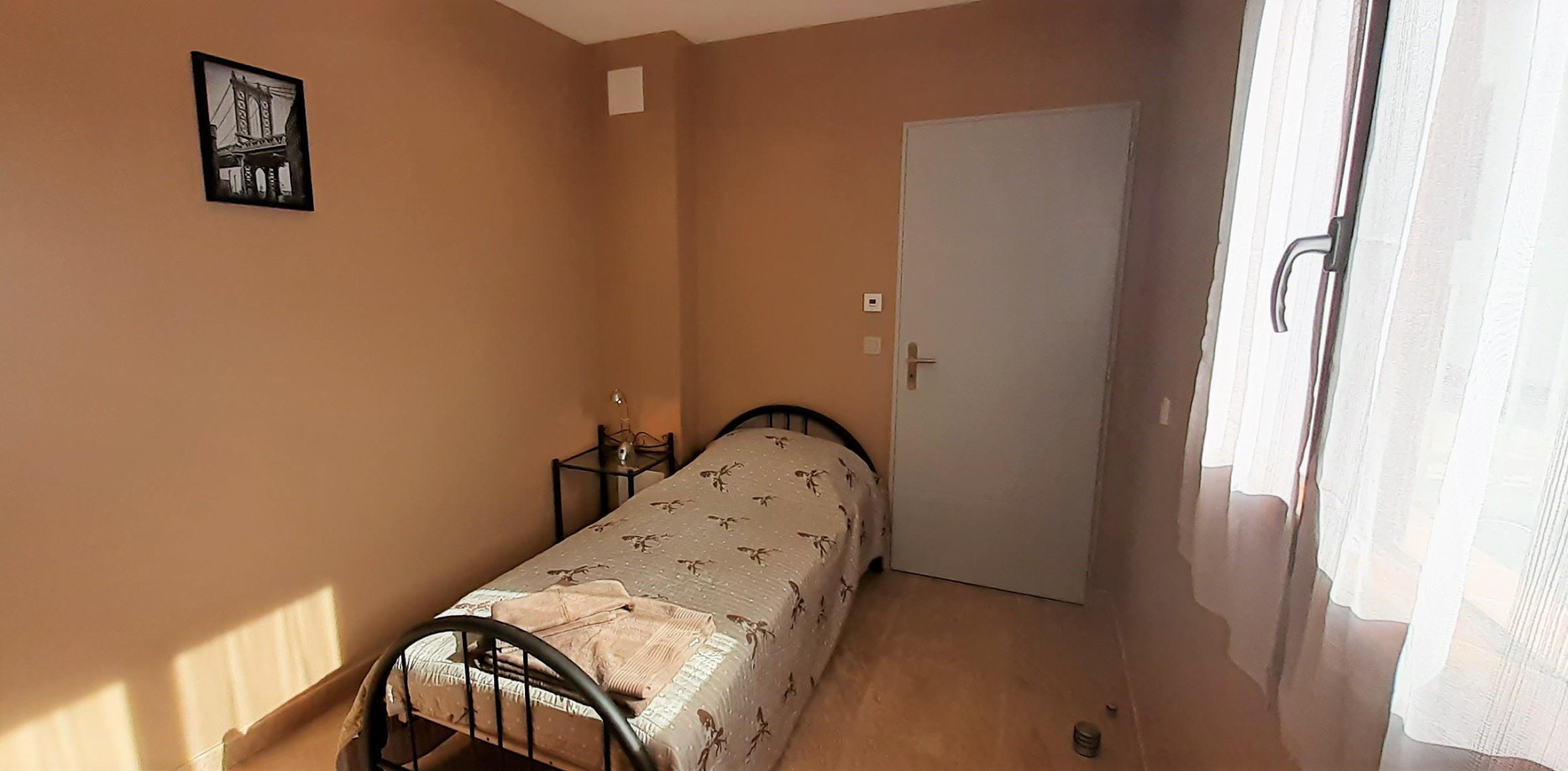 66G121043 b32a4ced56164943aa6ea93fd1a8a13a