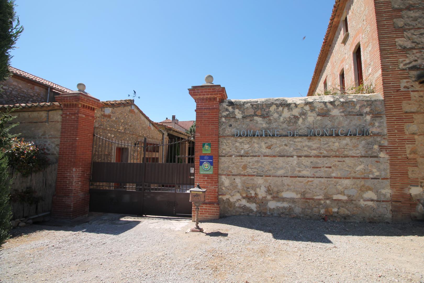 66G121053 09b89a5d2f91473e840ff7c67b2e1358