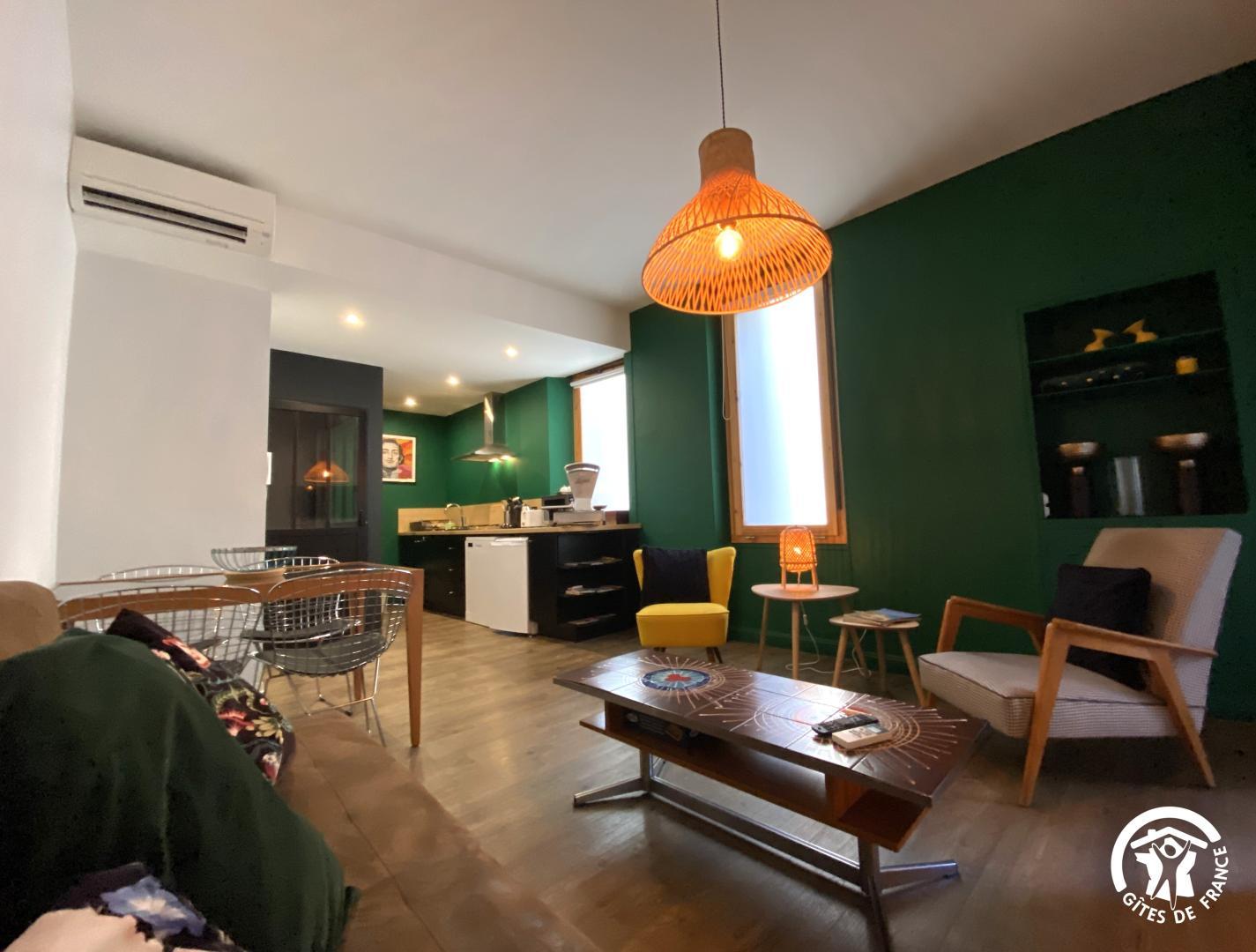 66G121055 98a792fbdb494a7da63c202e0218a8f1