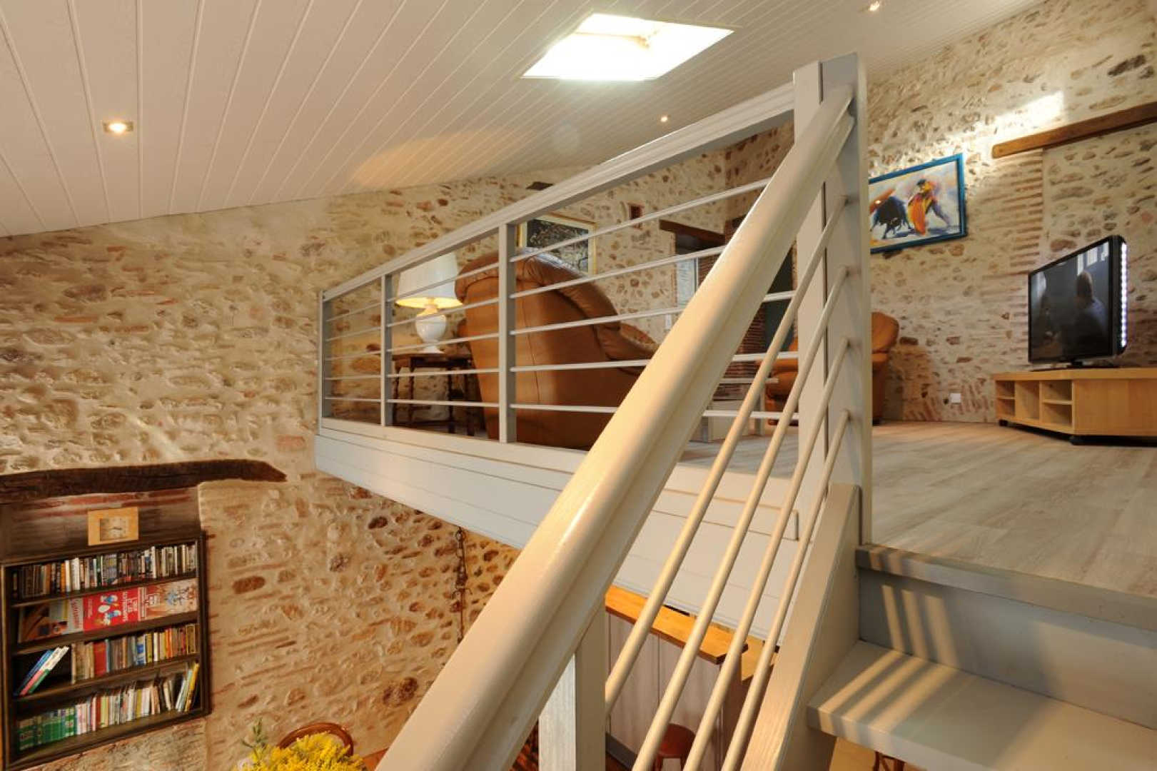 66G121405 00c51aa5de3c4185ba93ed1117d53180