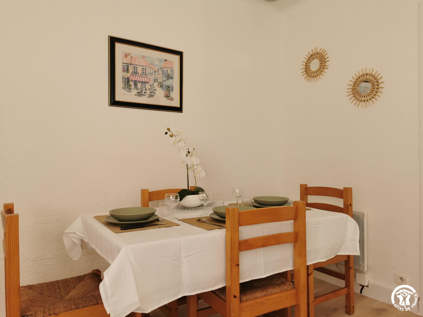 66G121713 56243d2ab33947f9abeca4e296ff8d7b