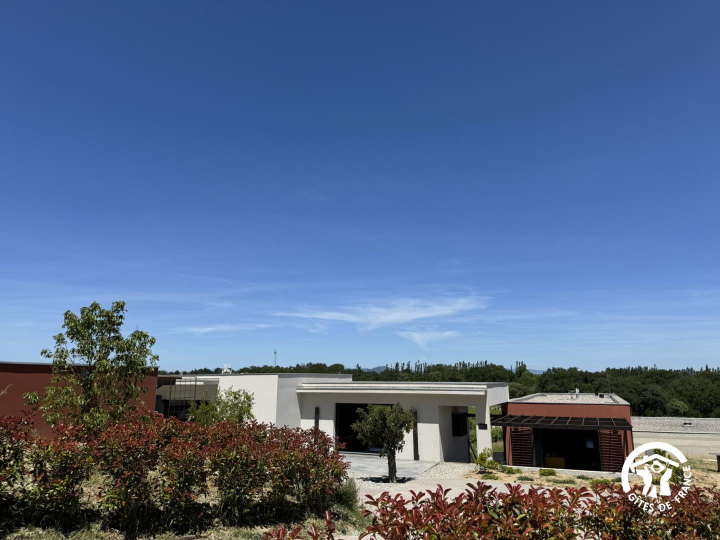 66G121720 1aeee8d5c529477194848b1cb75cf02c