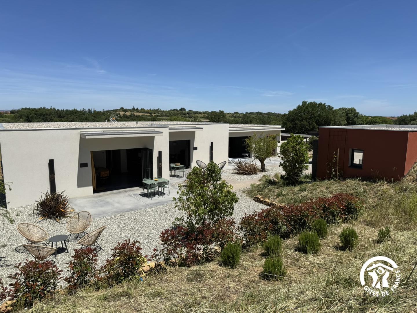 66G121720 94b80847a0c940158a49d142bb99586e