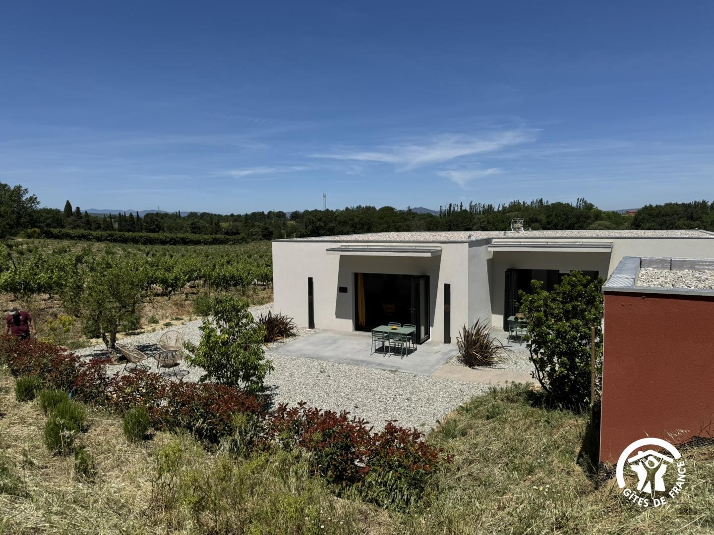 66G121720 98e41dfe93314d3e86cb13422638867f