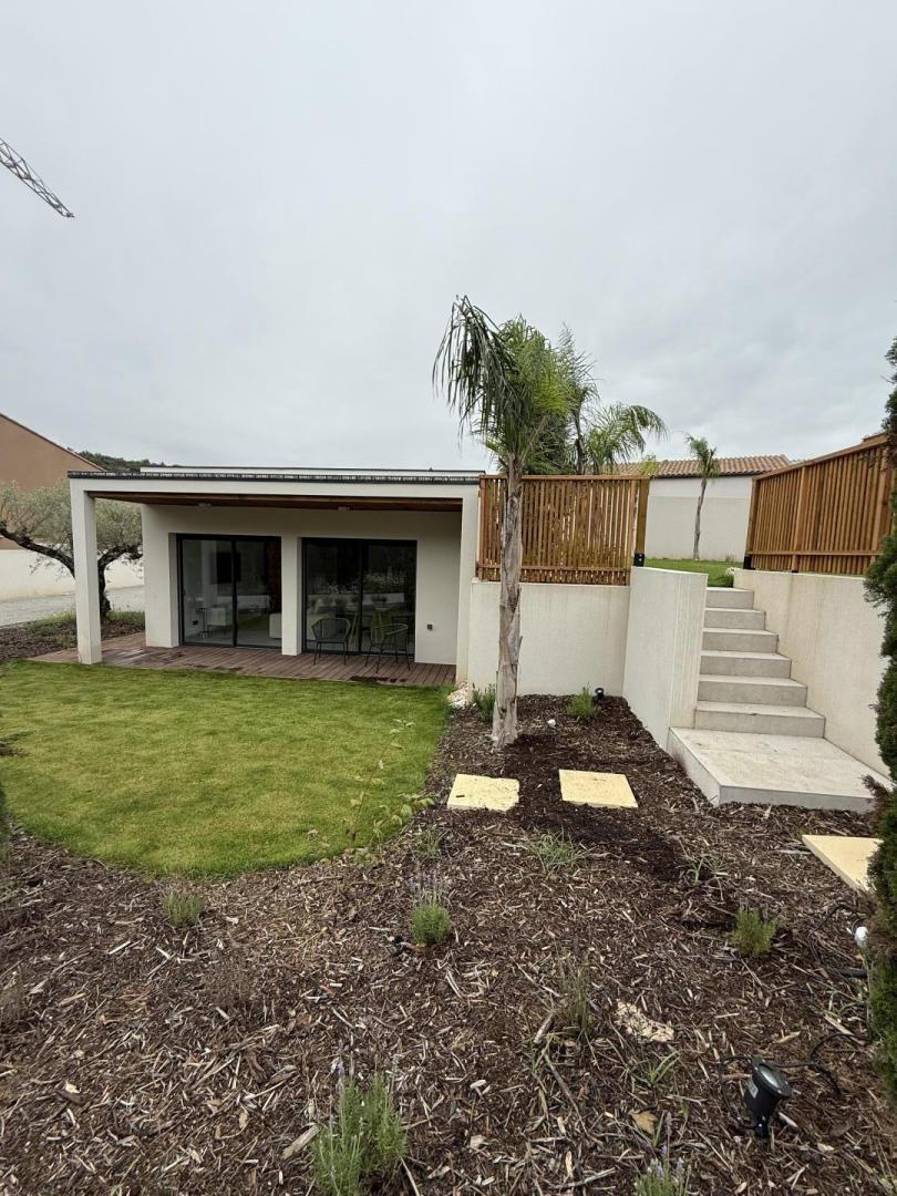 66G123312 3fa33f8ecac2416f95bcf700503fe027