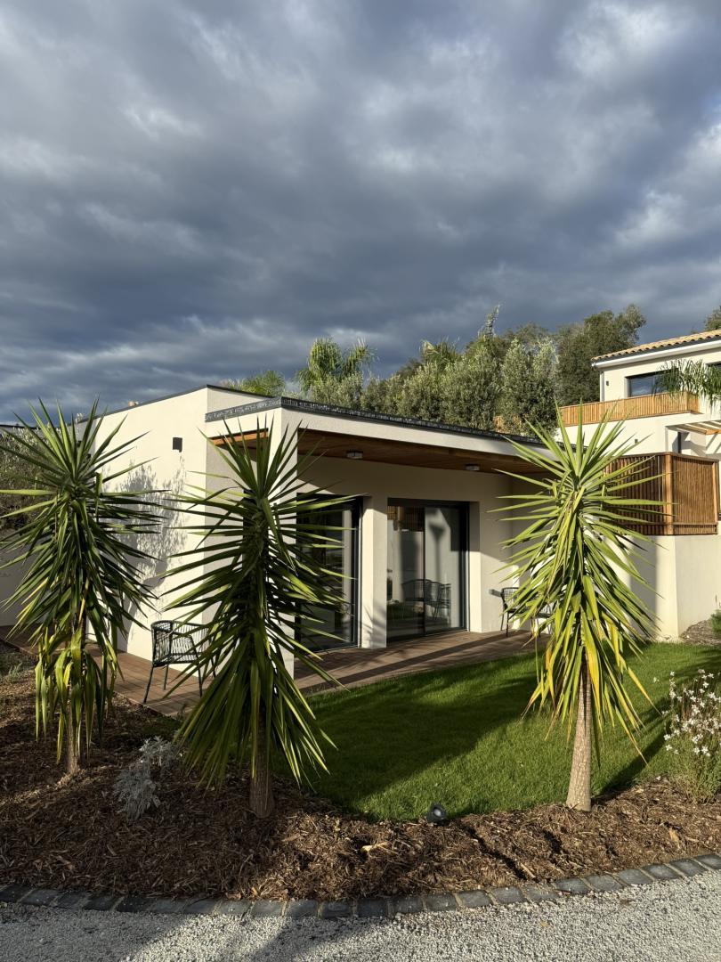 66G123312 56a67f10696c45a78be3f69d0ed10179