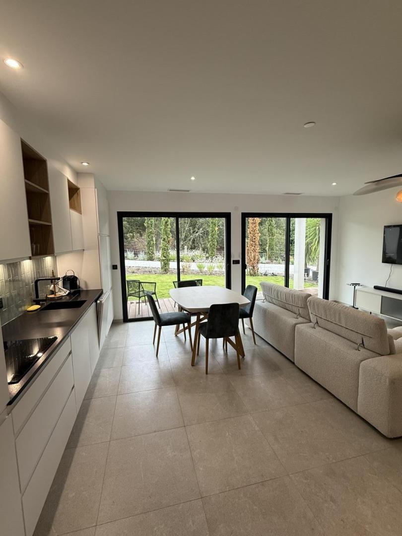 66G123312 7aeca0f1464141dc84cb688d2de8dc55