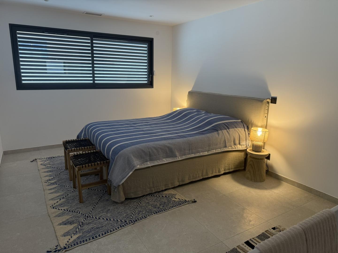 66G123312 7b9f98b82bde4bb5b6b4ba531a36732e