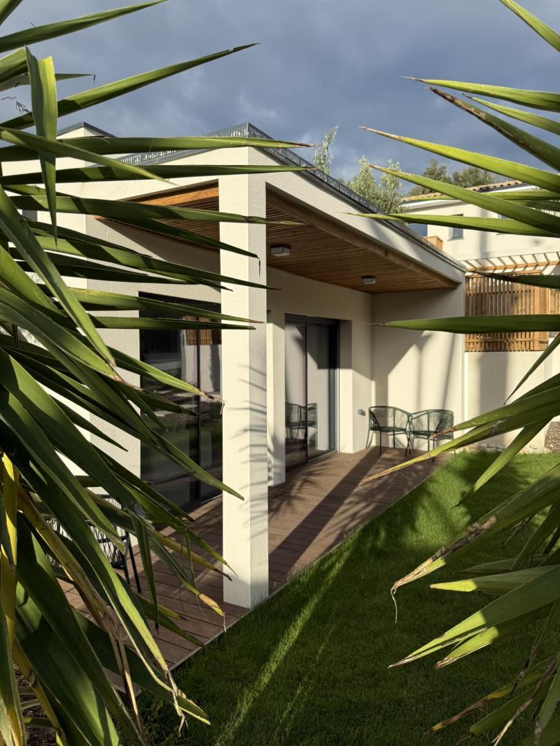 66G123312 87e070594143486b9d589eddd9f2d623