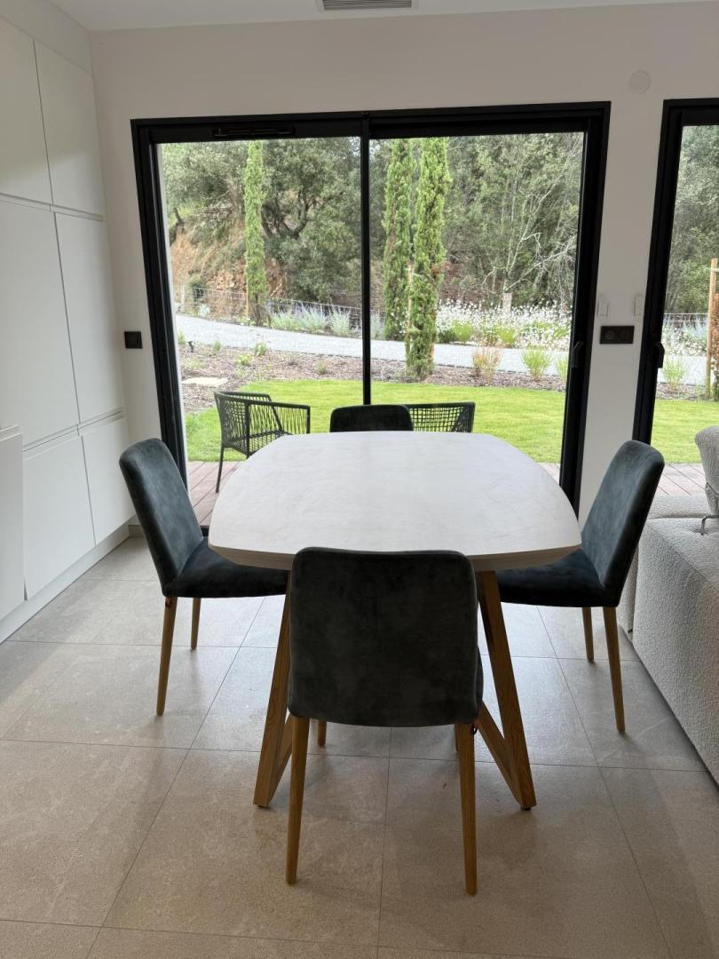 66G123312 dbe340cd499b48d5b5b8c0aecbca63ac