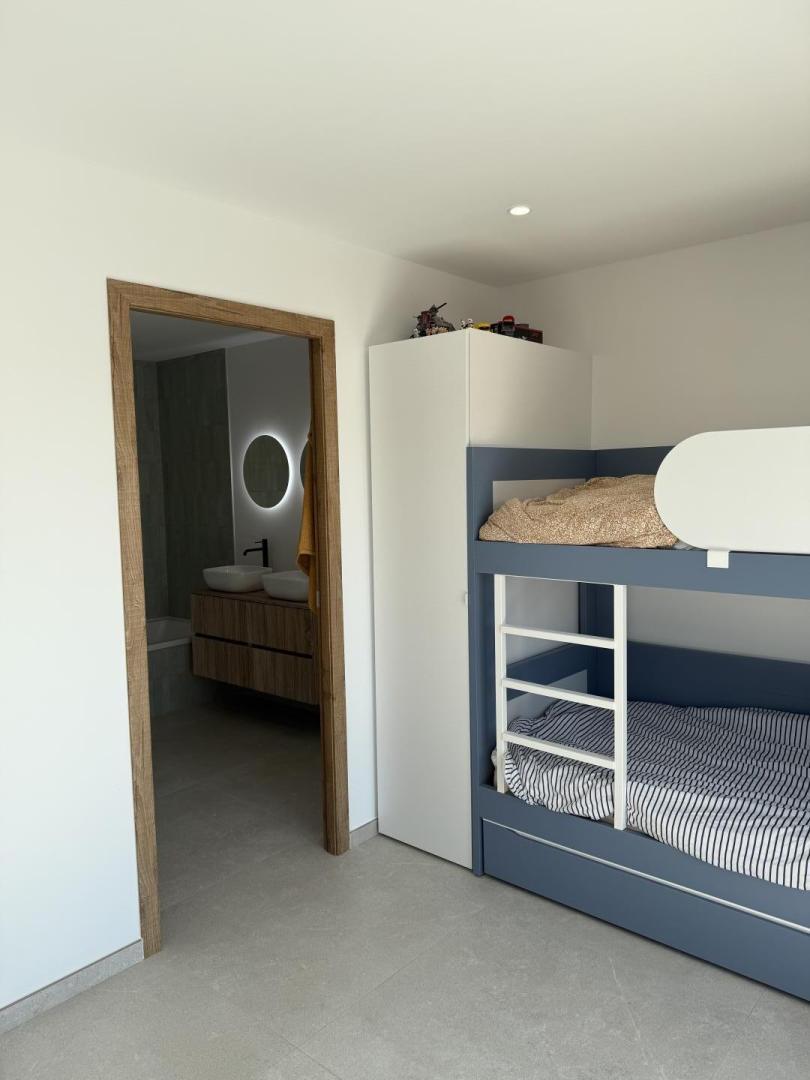 66G123313 4e0c98dc783647e7b0ea2a983eb589c3