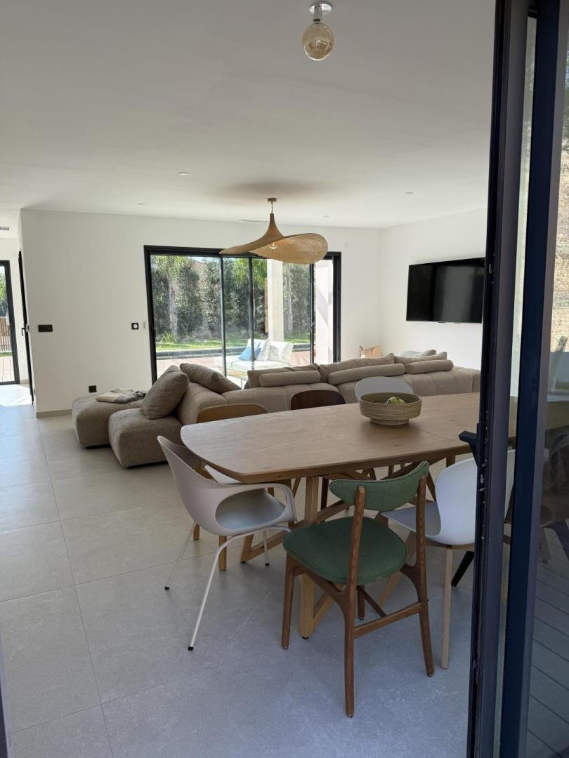 66G123313 8bdac753215c4c6f9e7e446a879173b2