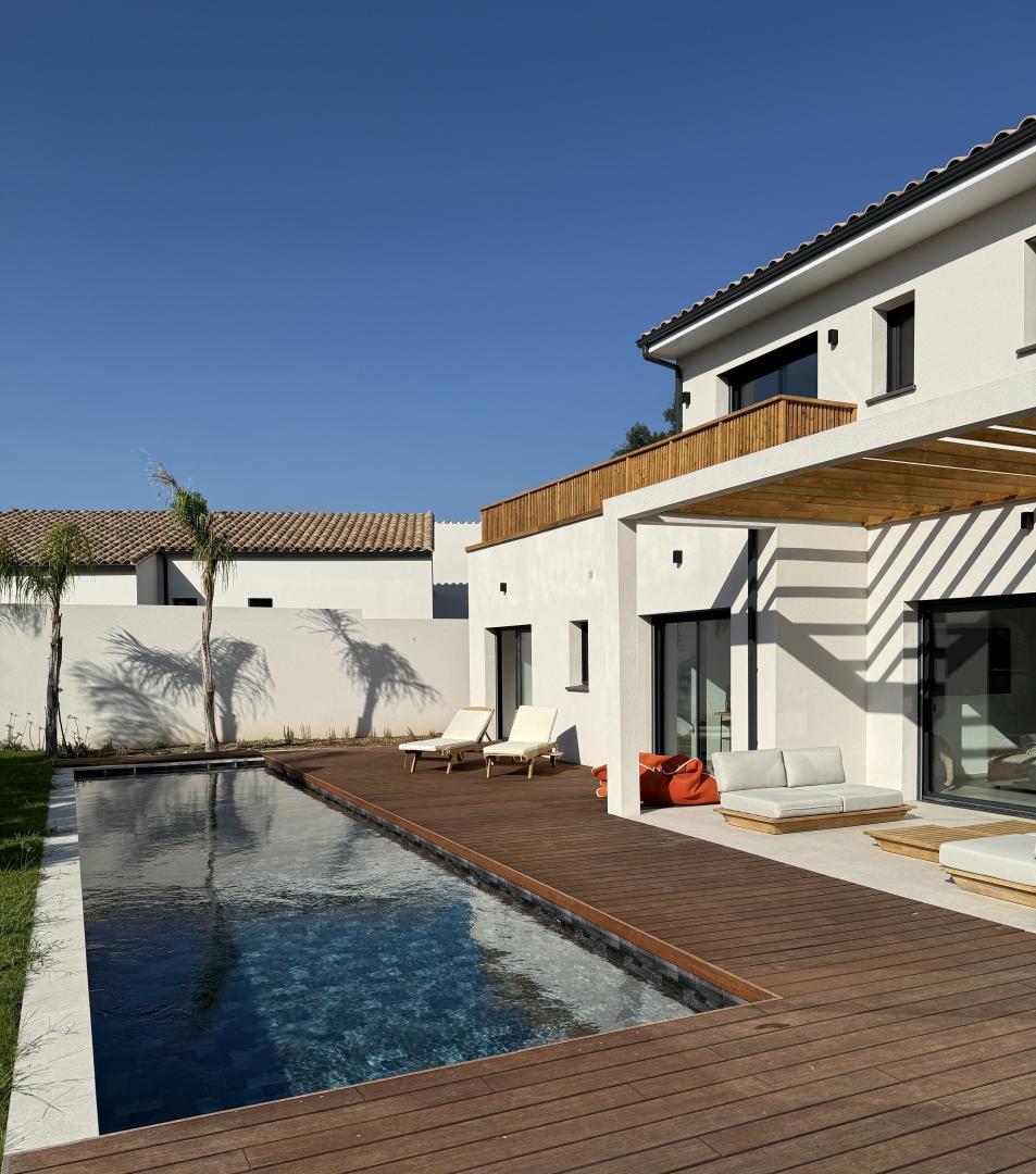 66G123313 fb1381ffbcae41cda937b6b76bef1f4c