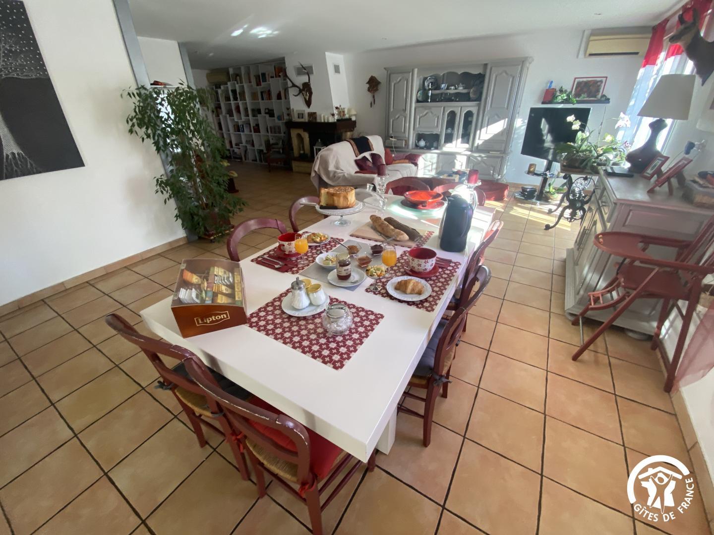 CHEZ NICOLE, Millas - photo 44