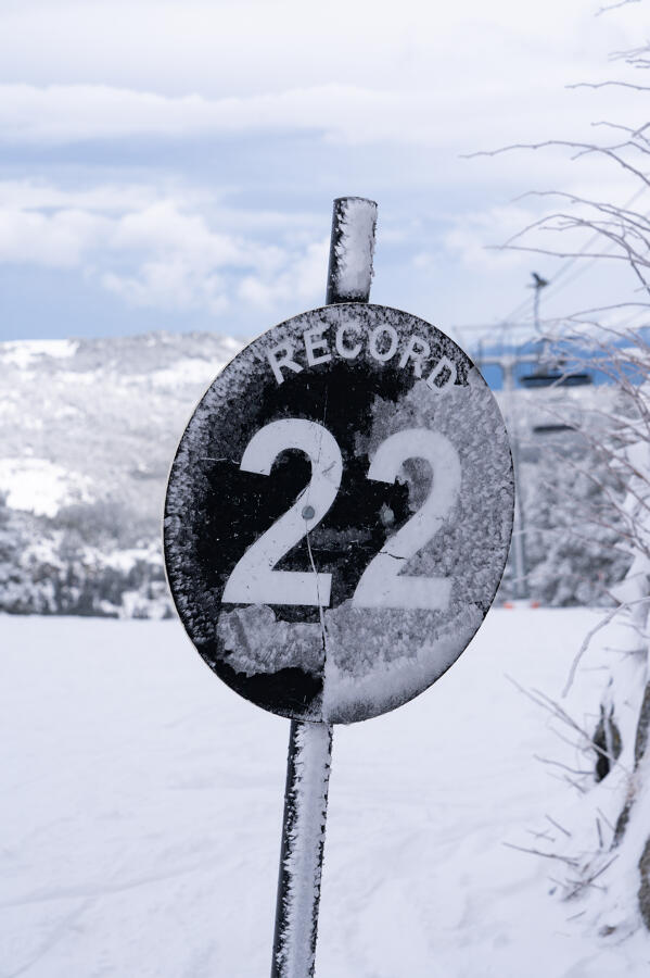 panneaux piste noire-OT FONT-ROMEU