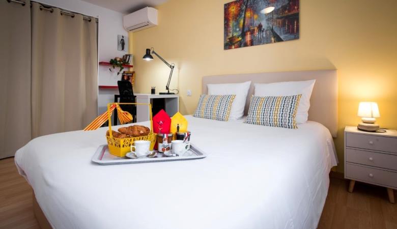 ANCEAU GUY - PERPIGNANCITYROOM 6 ANCEAU GUY - PERPIGNANCITYROOM 6