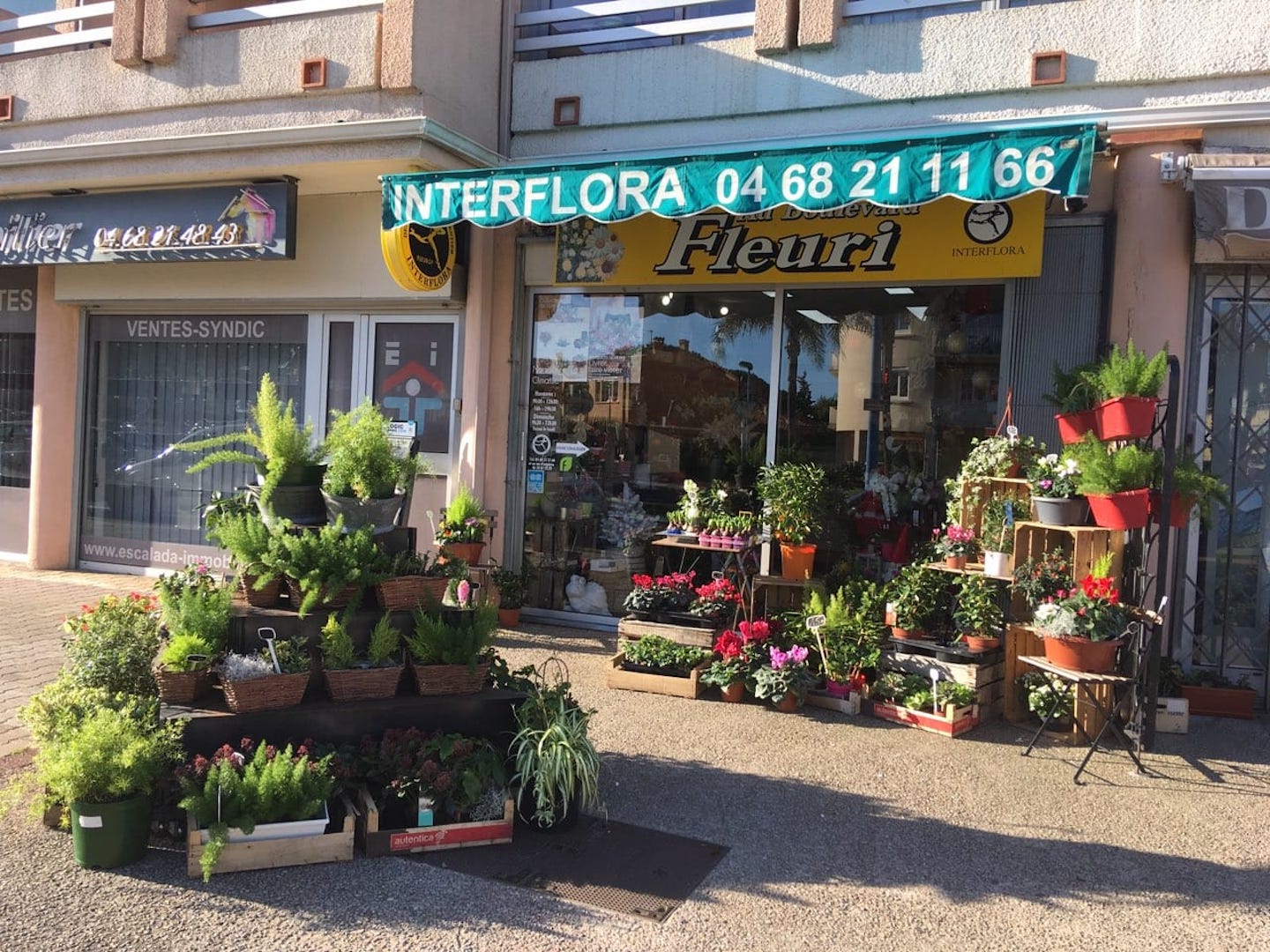 AU BOULEVARD FLEURI