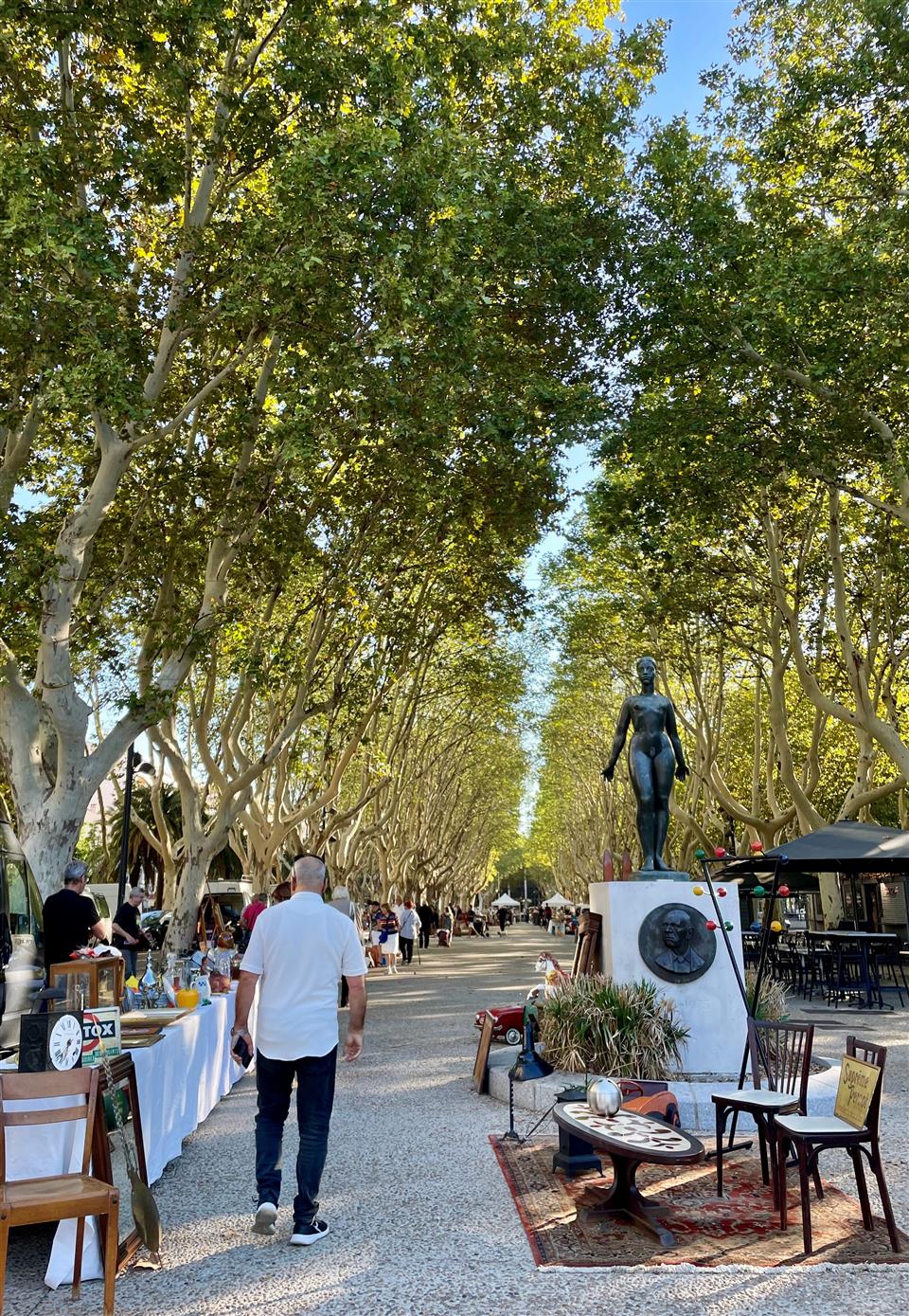 Brocante sur les allées maillol
