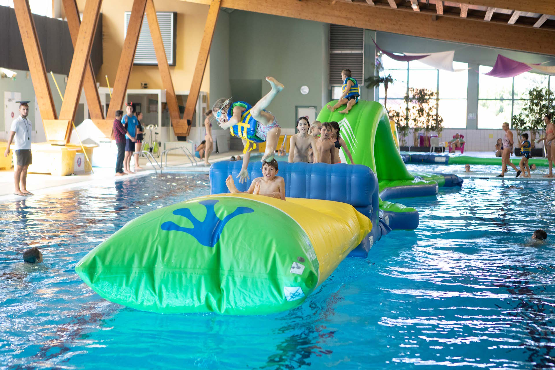 CARNAVAL GAMES PISCINE ESPACE AQUASUD