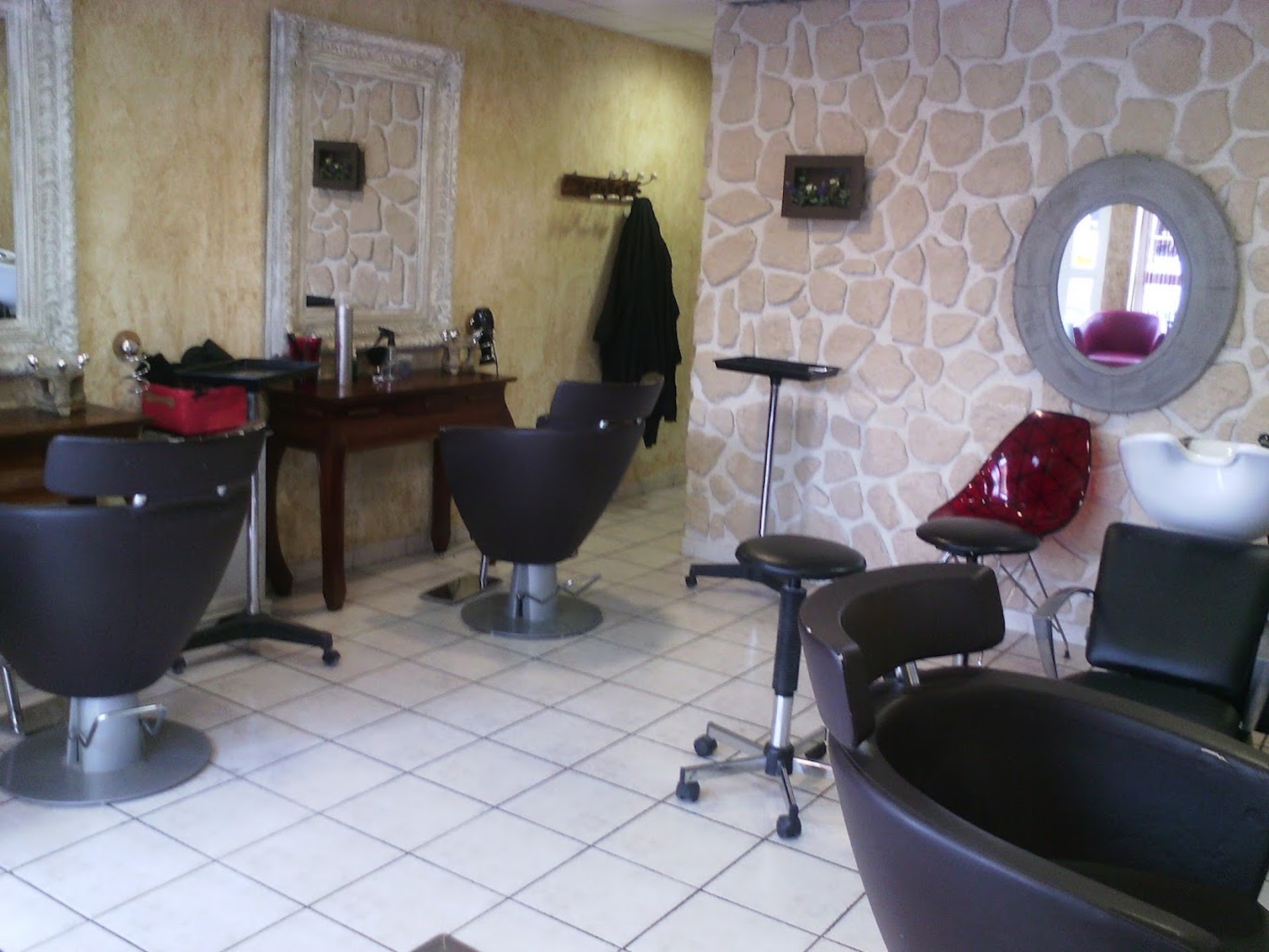 B AND M COIFFURE