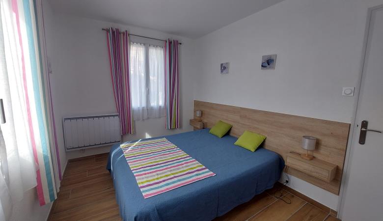 CHAMBRE 1.