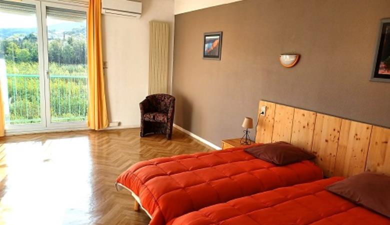 CHAMBRE 204