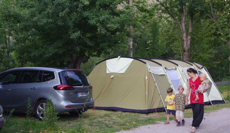 Camping_El_Pailles_Emplacement_grande_tente