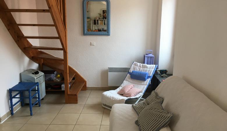 Canapeü seüjour et escalier grenier