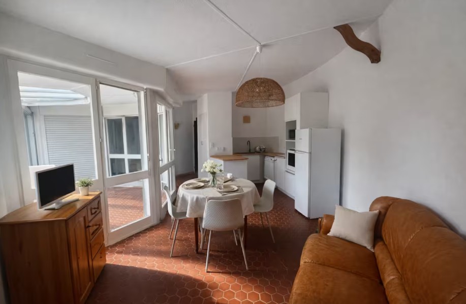 VILLA INDIVIDUELLE AVEC ACCES DIRECT A LA PLAGE