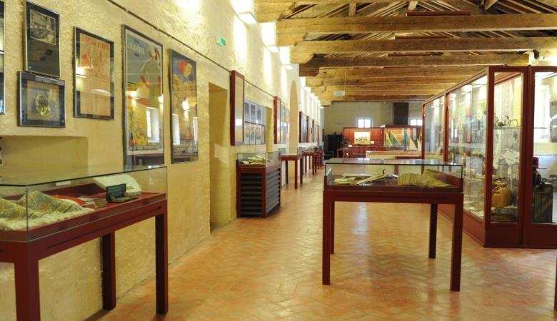 Centre de documentation des français d'Algérie 2