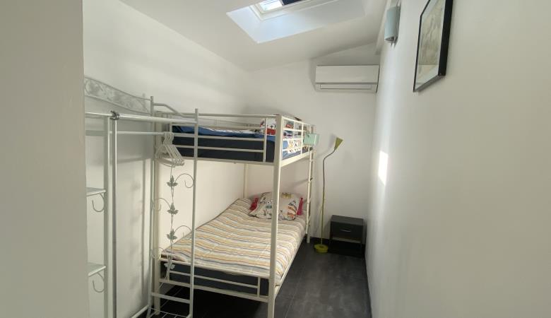 Chambre citrons annexe (dépannage) Chambre citrons annexe (dépannage)