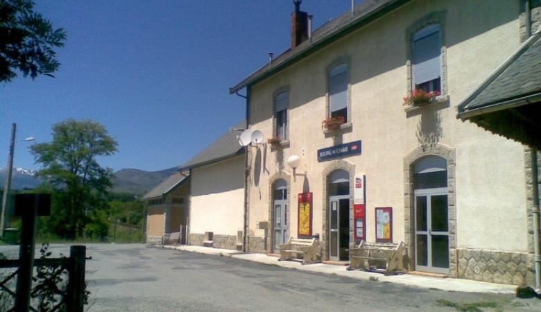 GARE-SNCF-BOURG-MADAME