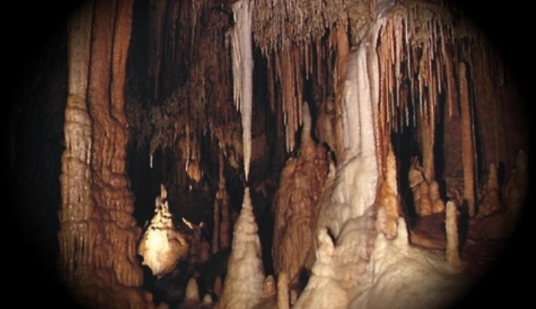 GROTTE DE FONTRABIOUSE