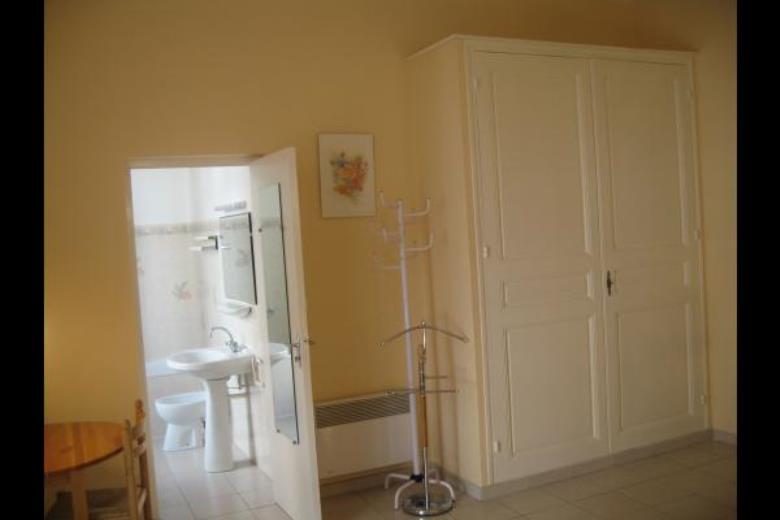 HLOLAR0660000581_3