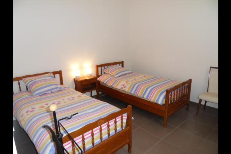HLOLAR066NO21234_3