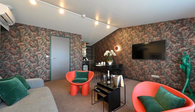 HOTEL-DALI-PHOTO-1 HOTEL-DALI-PHOTO-1