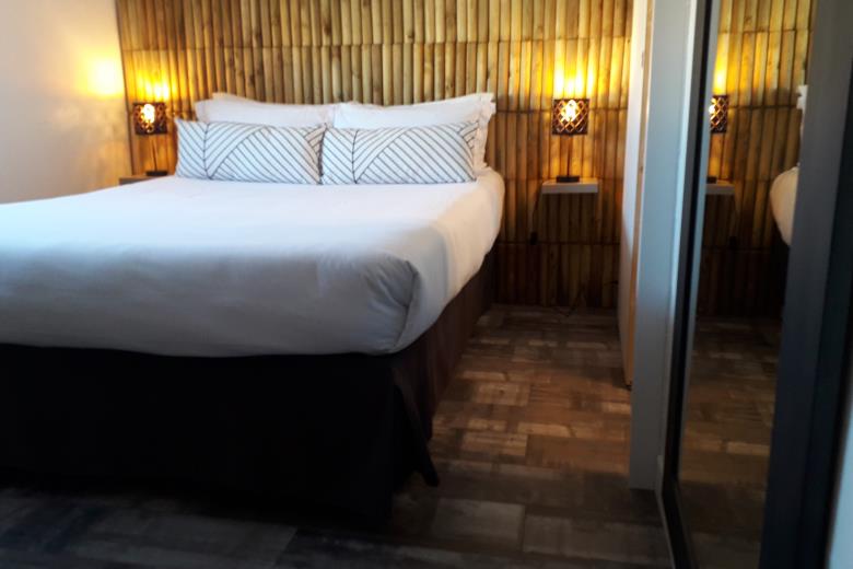 PORT BARCARES HOTEL DE LA MER