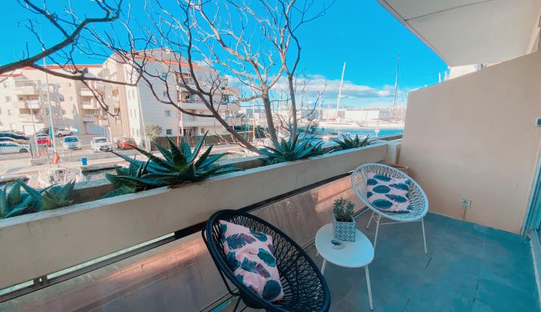 Balcon vue port