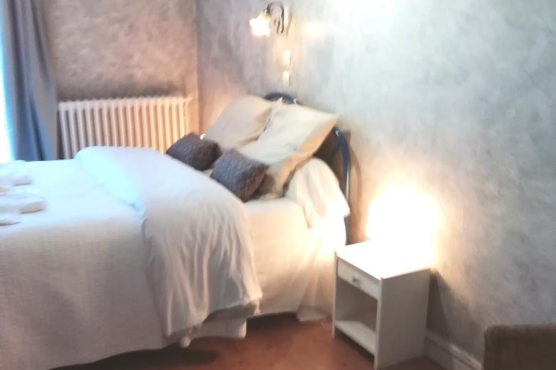 chambre Appartement 2 chambres Vue la Chapelle-Casteil