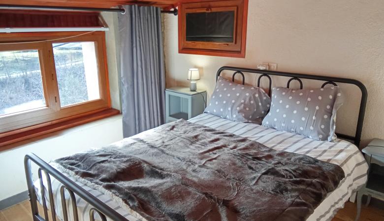 Chambre avec lit en 140