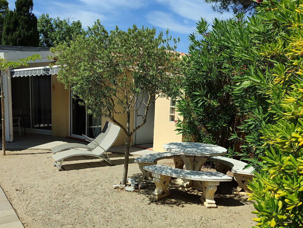 T2BIS BORD DE MER CADRE UNIQUE VILLAGE DES SABLES