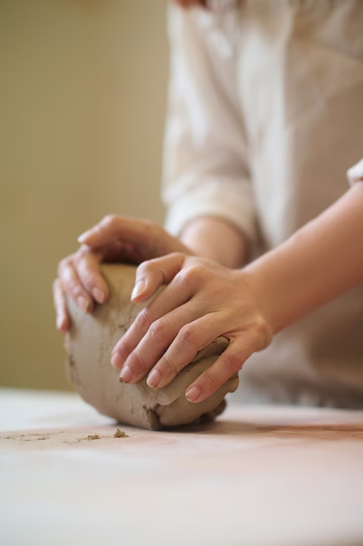 Atelier découverte modelage de la terre pour les enfants